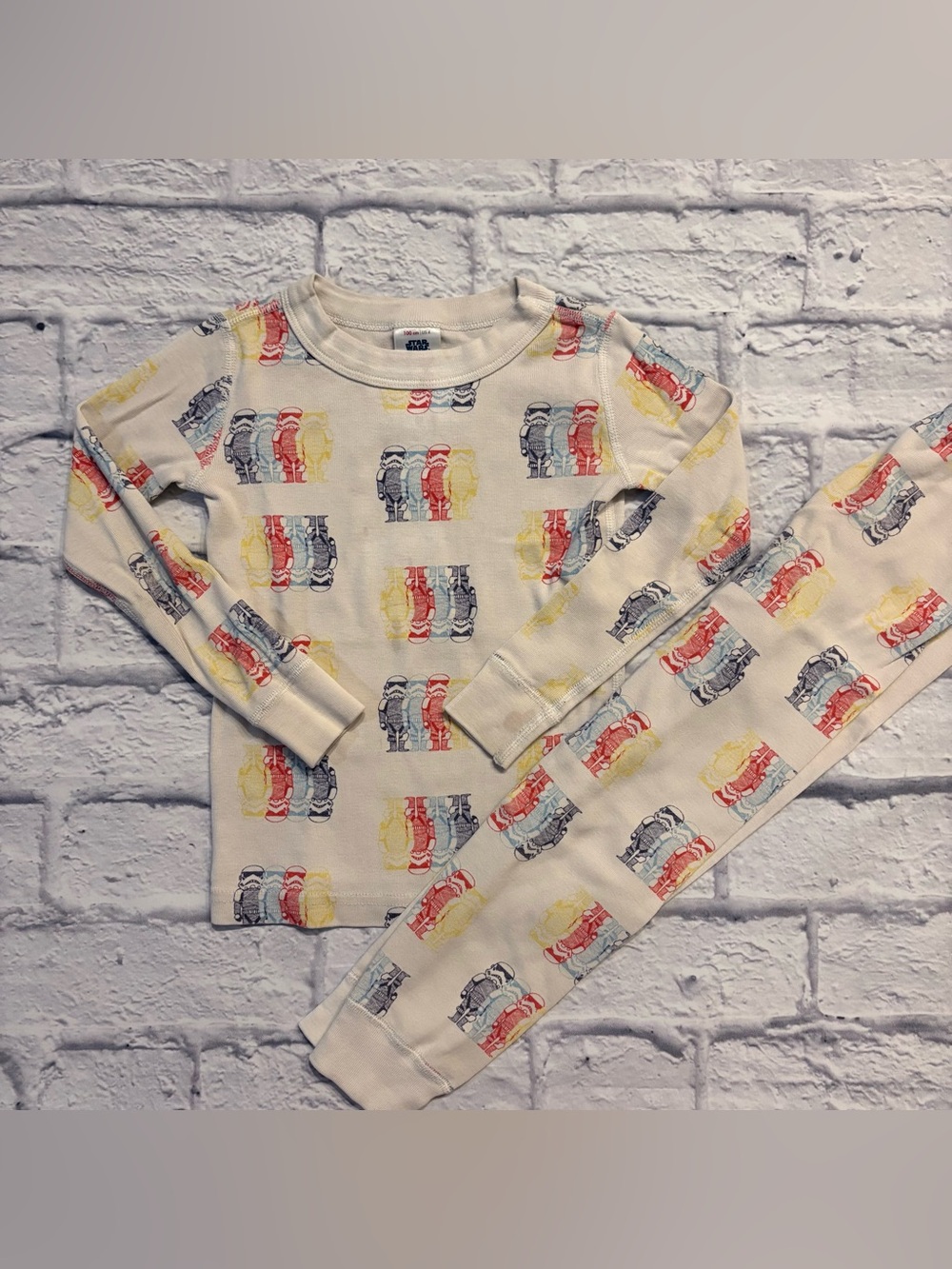 Hanna Andersson x Star Wars Storm Trooper printed pajamas (size 4 youth)